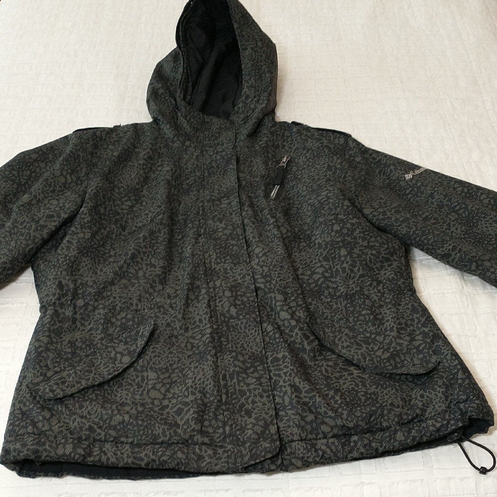 Columbia Omni Shield Coat, Women's Size Small, Olive Green And Black Print